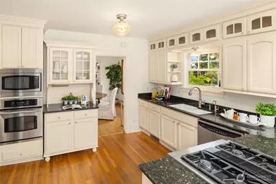 848 NW 59th Street, Seattle, WA 98107 - Photo 8