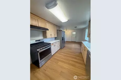20730 33rd Avenue W, Lynnwood, WA 98036 - Photo 14