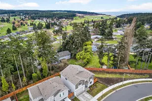 2210 SW Putnam Dr, Oak Harbor, WA 98277 - Photo 4