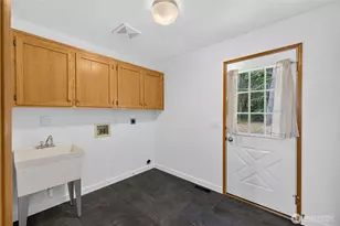 955 Doyle Ln, Oak Harbor, WA 98277 - Photo 18