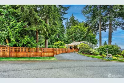 7026 156th Street SW, Edmonds, WA 98026 - Photo 2