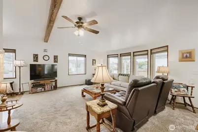 1402 22nd Street NE #559, Auburn, WA 98002 - Photo 10