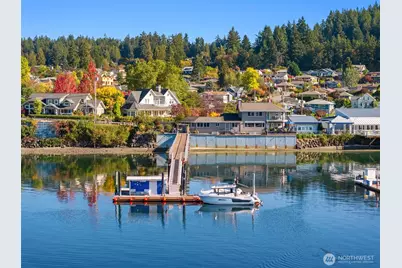 18211 Fjord Drive NE, Poulsbo, WA 98370 - Photo 2