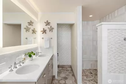 18211 Fjord Drive NE, Poulsbo, WA 98370 - Photo 26