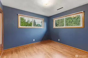 716 Woodard Ave NE, Castle Rock, WA 98611 - Photo 16