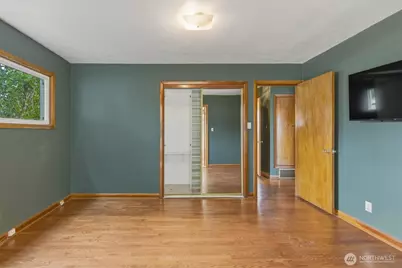 716 Woodard Avenue NE, Castle Rock, WA 98611 - Photo 12