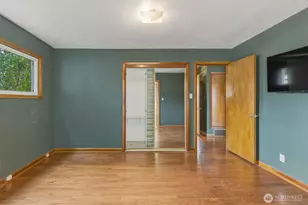 716 Woodard Ave NE, Castle Rock, WA 98611 - Photo 12