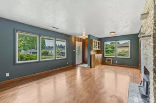716 Woodard Ave NE, Castle Rock, WA 98611 - Photo 6