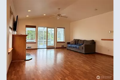 137 Canal Drive NE, Ocean Shores, WA 98569 - Photo 6