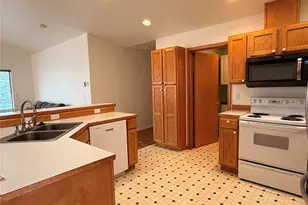 137 Canal Dr NE, Ocean Shores, WA 98569 - Photo 8