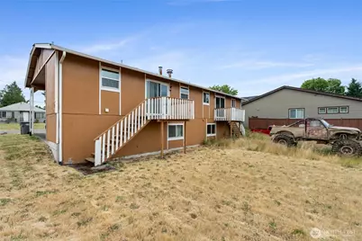 1208 111th Street S, Tacoma, WA 98444 - Photo 10