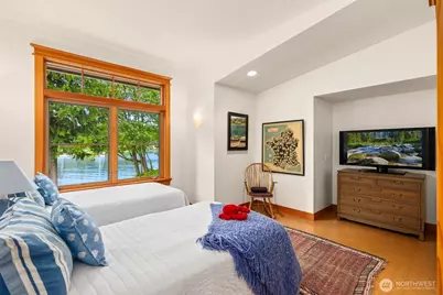 10374 Country Club Road, Bainbridge Island, WA 98110 - Photo 30
