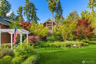 10374 Country Club Rd, Bainbridge Island, WA 98110 - Photo 4