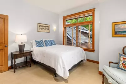 10374 Country Club Road, Bainbridge Island, WA 98110 - Photo 32