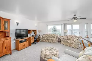 1550 13th Ct, Fox Island, WA 98333 - Photo 6