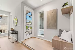 4464 Midvale Ave N, Seattle, WA 98103 - Photo 2