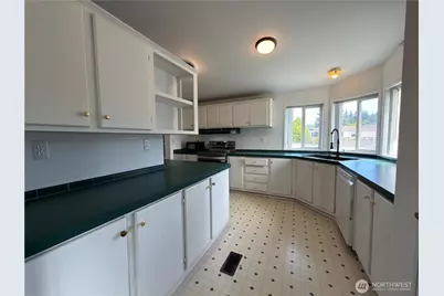 1704 S Delores Place, Port Angeles, WA 98363 - Photo 6