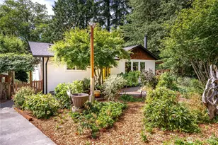 18104 76th Ave W, Edmonds, WA 98026 - Photo 2