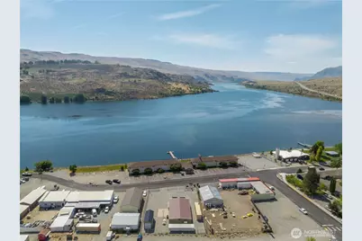 102 Lakeshore Drive, Pateros, WA 98846 - Photo 6