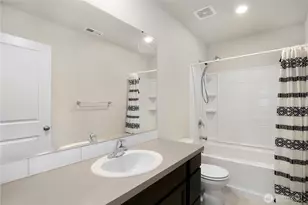 18708 Emmons Ct E, Puyallup, WA 98374 - Photo 20