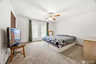 9525 East E Street, Tacoma, WA 98445 - Photo 12