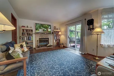 22035 Sea Vista NE, Poulsbo, WA 98370 - Photo 16