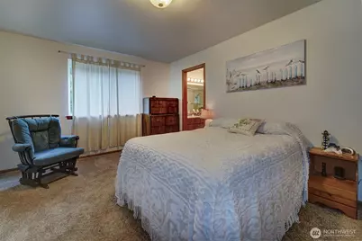 22035 Sea Vista NE, Poulsbo, WA 98370 - Photo 24