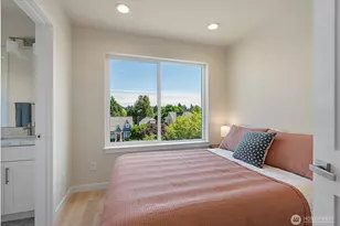 8043 19th Ave NE, Seattle, WA 98115 - Photo 8