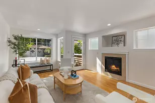 13810 Greenwood Ave N, Seattle, WA 98133 - Photo 1
