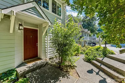 13150 102nd Lane NE #4, Kirkland, WA 98034 - Photo 2