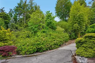 8114 W Mercer Way, Mercer Island, WA 98040 - Photo 1