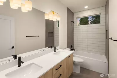 8409 NE 137th Street, Kirkland, WA 98034 - Photo 30