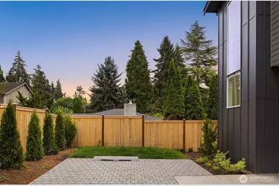 8409 NE 137th Street, Kirkland, WA 98034 - Photo 38