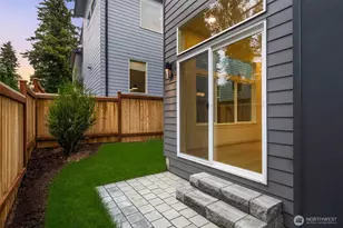 8409 NE 137th St, Kirkland, WA 98034 - Photo 36