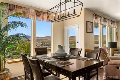 536 Hillcrest Circle Drive, Omak, WA 98841 - Photo 8