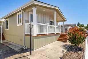 10713 61st St E, Puyallup, WA 98372 - Photo 2