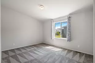10713 61st St E, Puyallup, WA 98372 - Photo 16