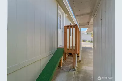 10713 61st Street E #108A, Puyallup, WA 98372 - Photo 20