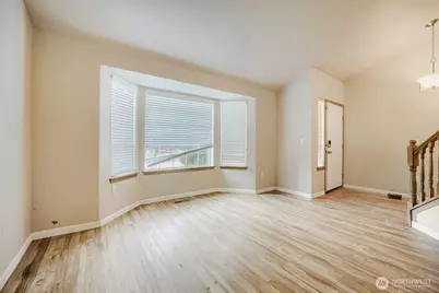 9111 189th Street E, Puyallup, WA 98375 - Photo 2