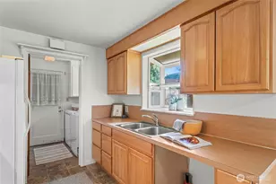 8710 33rd St W, Tacoma, WA 98466 - Photo 12