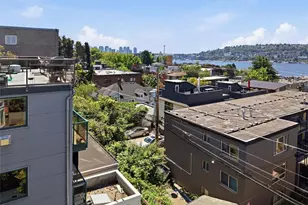 2713 Boylston Ave E, Seattle, WA 98102 - Photo 12