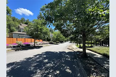 16121 167th Avenue SE, Renton, WA 98058 - Photo 20