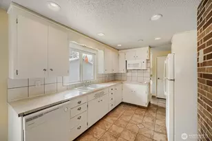 7818 126th St E, Puyallup, WA 98373 - Photo 8