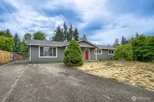 7818 126th St E, Puyallup, WA 98373 - Photo 2