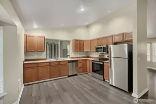 11012 195th Ave E, Bonney Lake, WA 98391 - Photo 6
