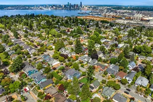 3435 Walnut Ave SW, Seattle, WA 98116 - Photo 36