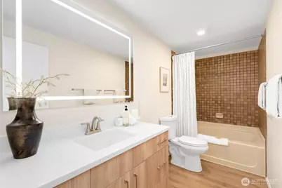150 NE 95th Street #302, Seattle, WA 98115 - Photo 24