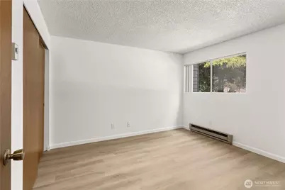 19433 28th Avenue NE, Lake Forest Park, WA 98155 - Photo 16