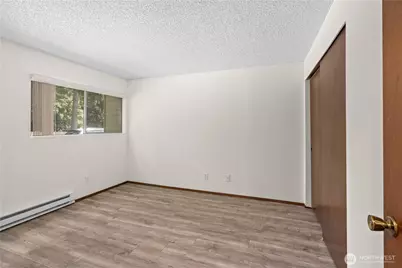 19433 28th Avenue NE, Lake Forest Park, WA 98155 - Photo 8