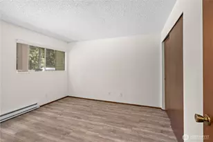 19433 28th Ave NE, Lake Forest Park, WA 98155 - Photo 8